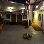 Hotel Rushabh Home