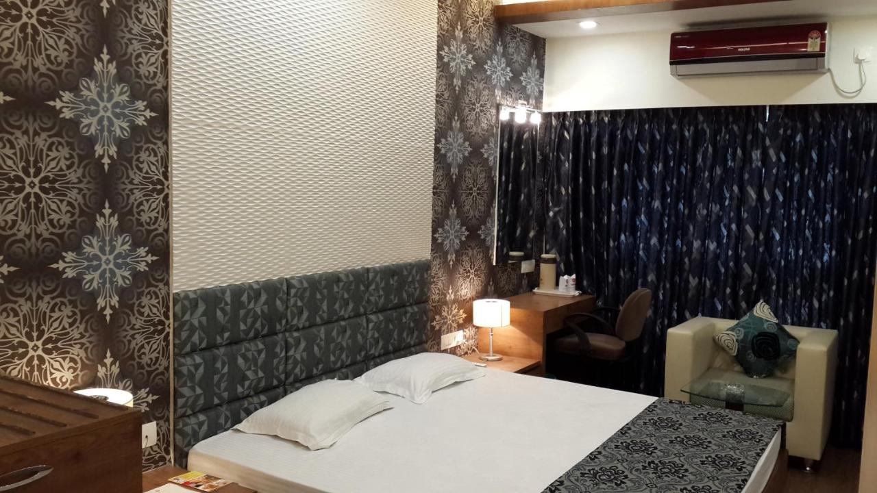 Hotel Rushabh