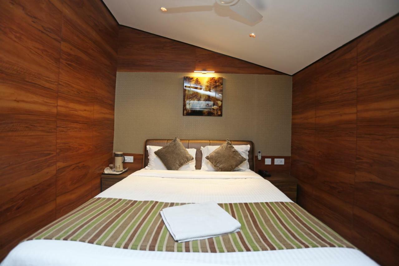 Hotel Rushabh Kolkata